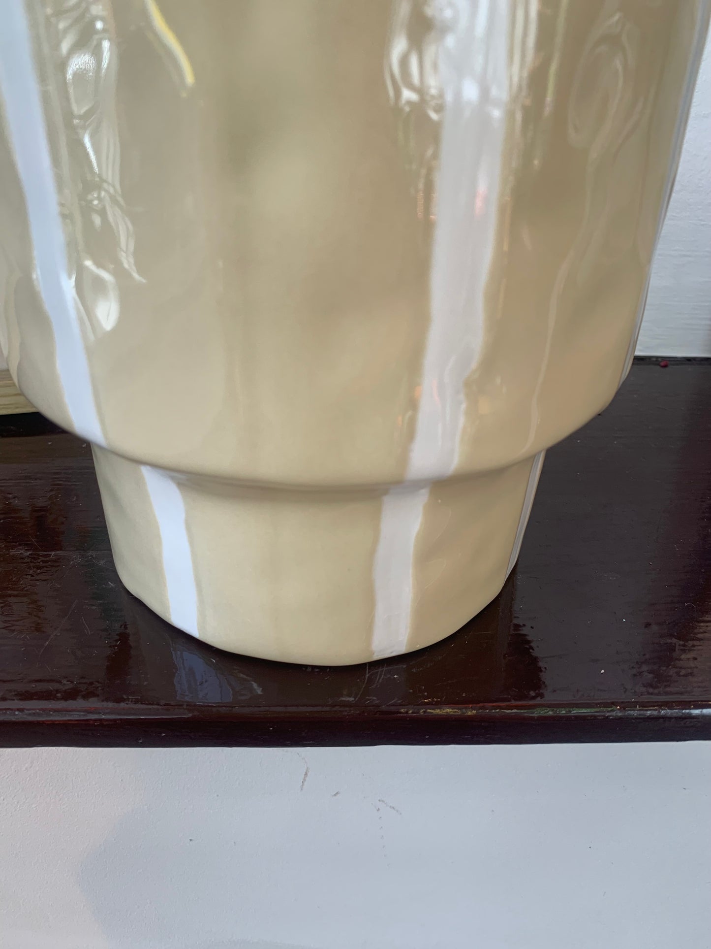 Bloempot Ariona crème met wit