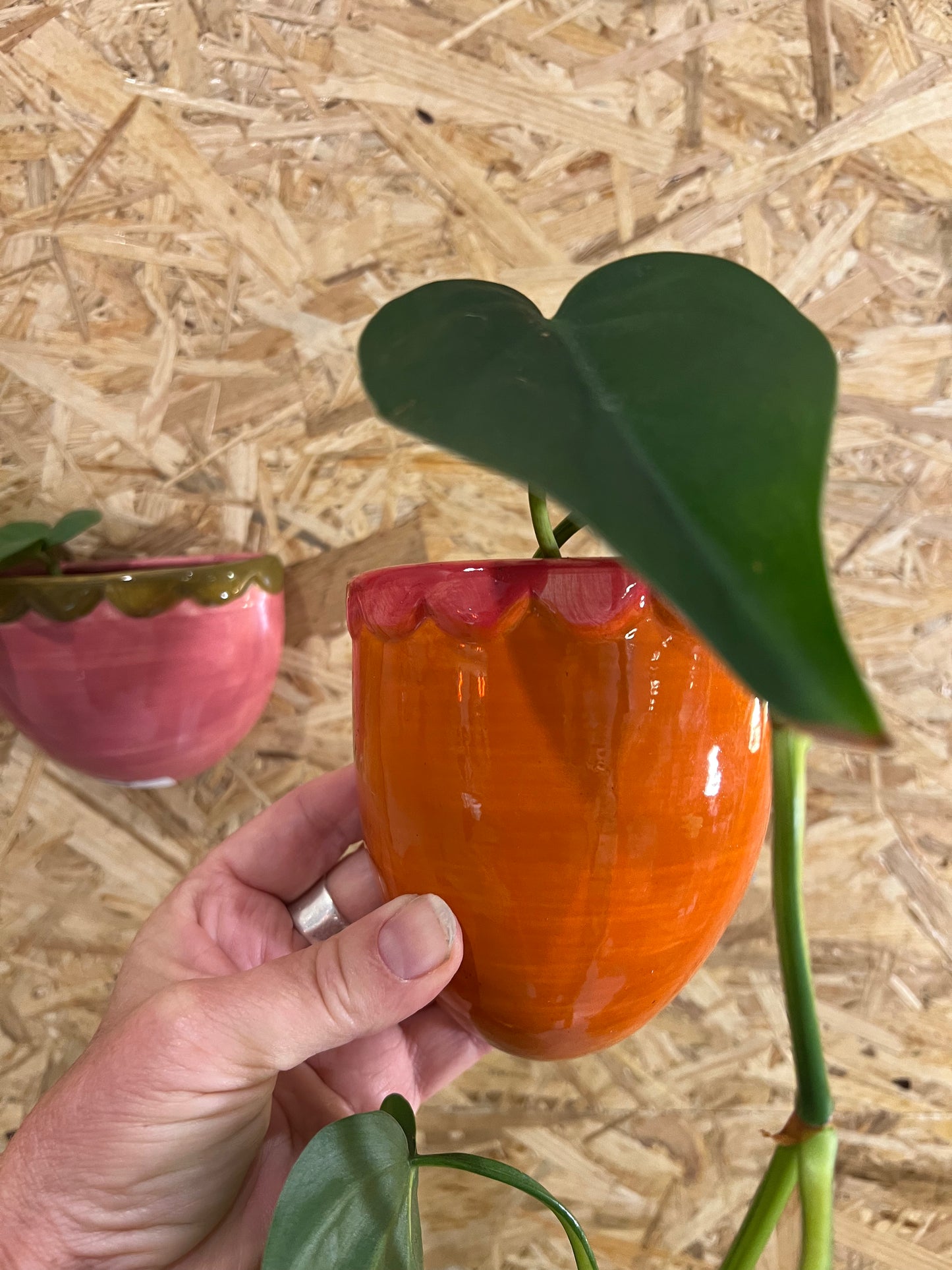 Muurvaasje Maya oranje