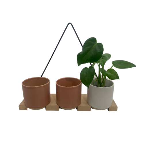 Houten rekje voor potjes